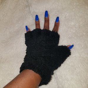 Paw gloves